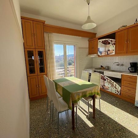 Mpanos Sea Apartment 2 Лутра-Ореас-Еленіс Екстер'єр фото