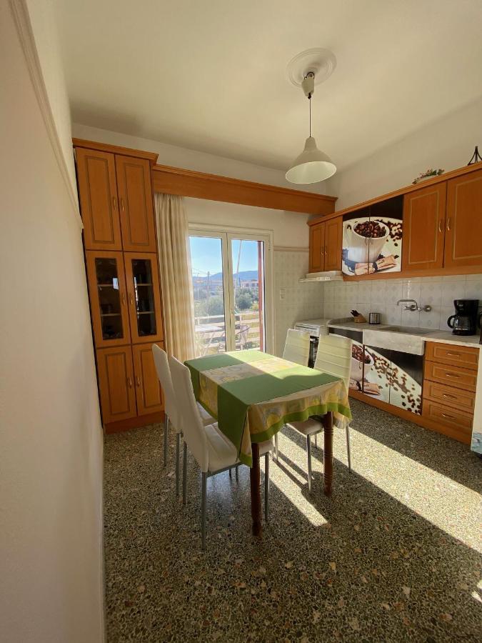 Mpanos Sea Apartment 2 Лутра-Ореас-Еленіс Екстер'єр фото