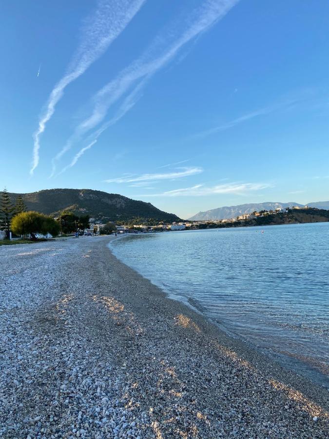 Mpanos Sea Apartment 2 Лутра-Ореас-Еленіс Екстер'єр фото